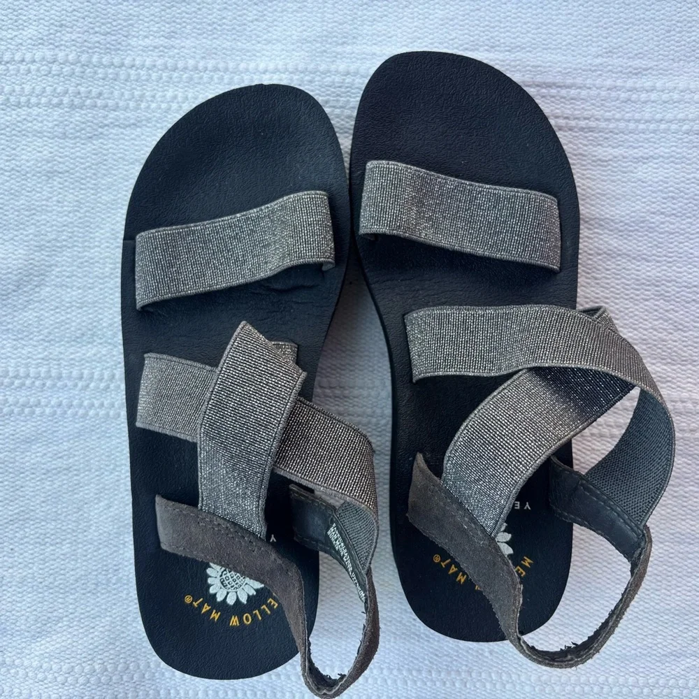 Yellow Box Bunkie sandals size 6.5 - Picture 8 of 12